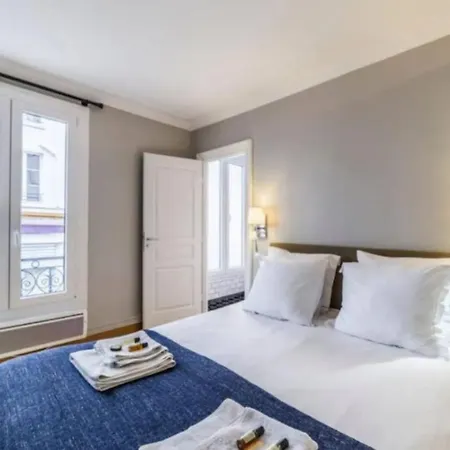 Premium - Bastille Apartment